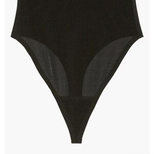 SKIMS Sheer Sculpt High Waist Thong Black Medium - only tried on!